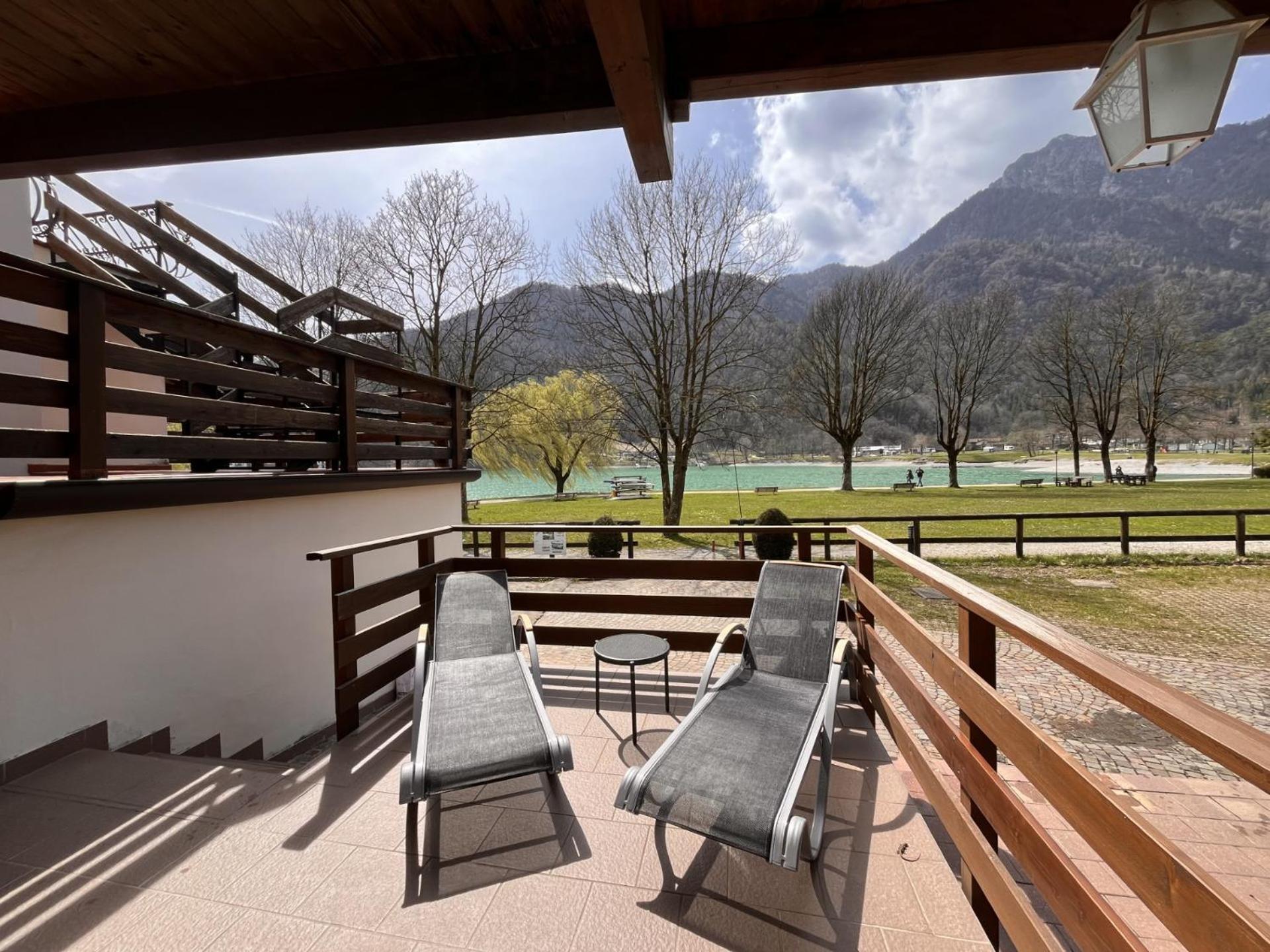 Hotel Lido Pieve Di Ledro Exterior photo