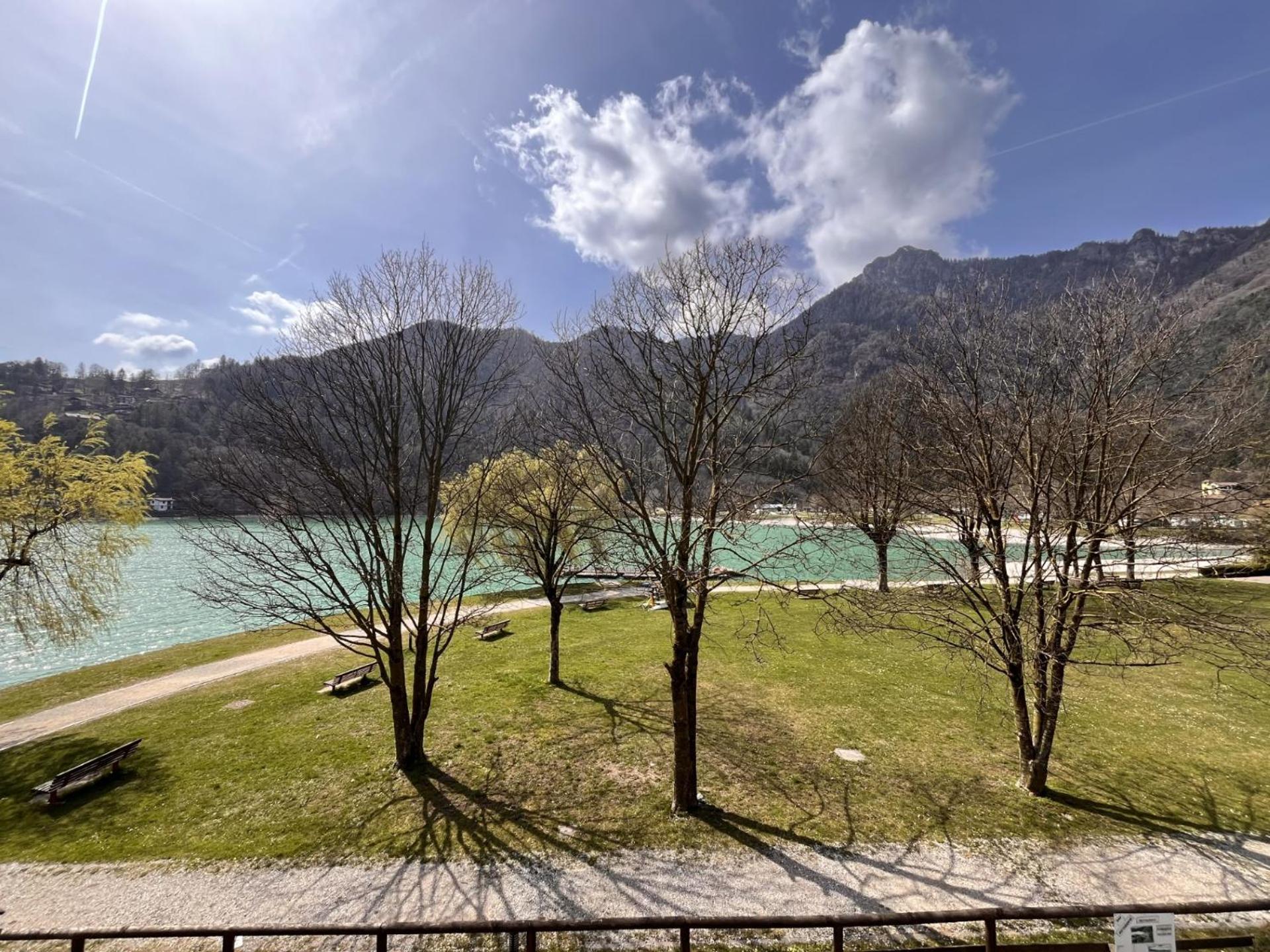 Hotel Lido Pieve Di Ledro Exterior photo