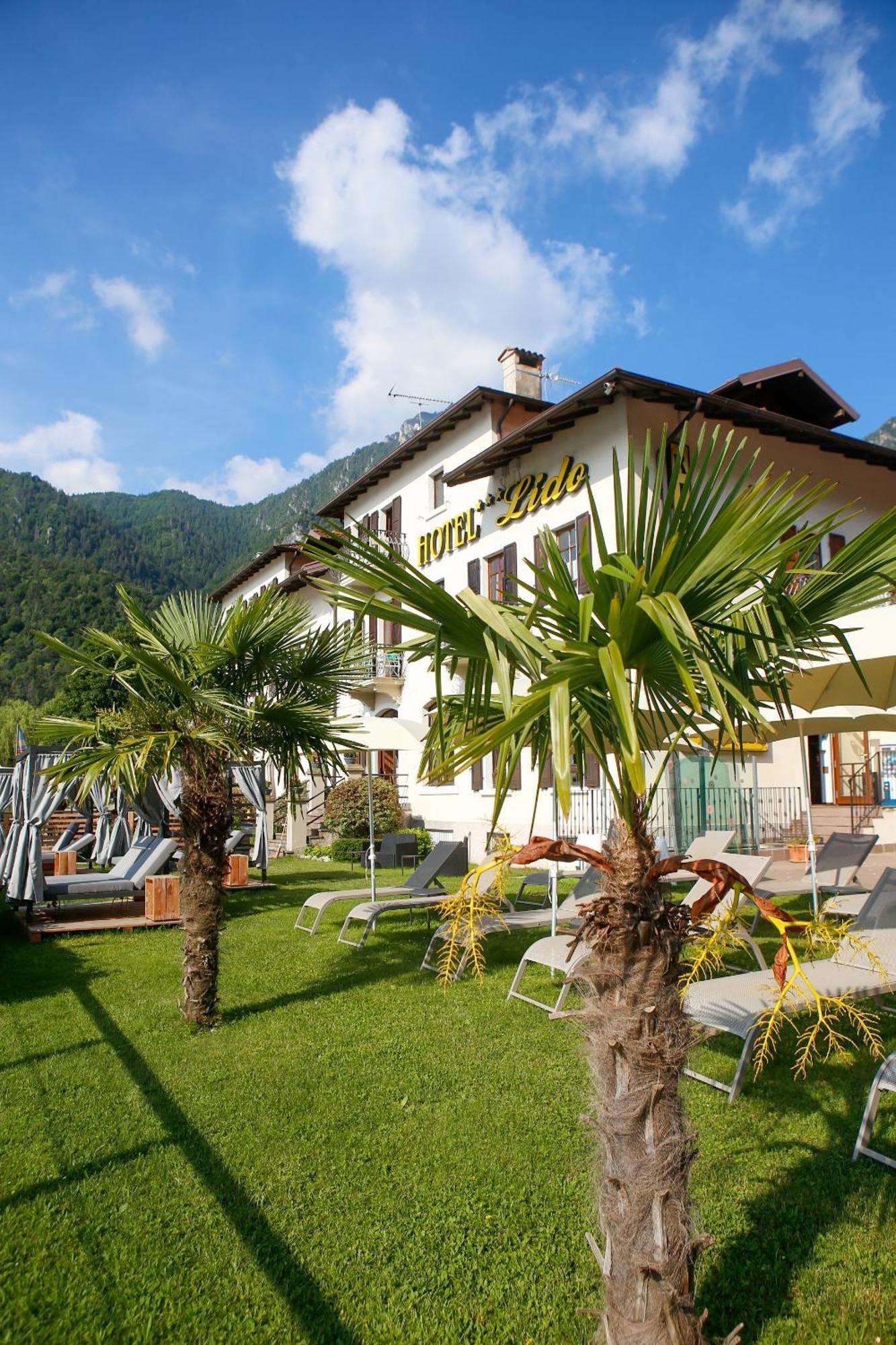 Hotel Lido Pieve Di Ledro Exterior photo